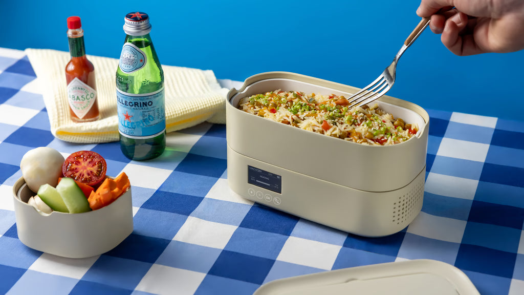 LunchOn portable lunchbox presentation